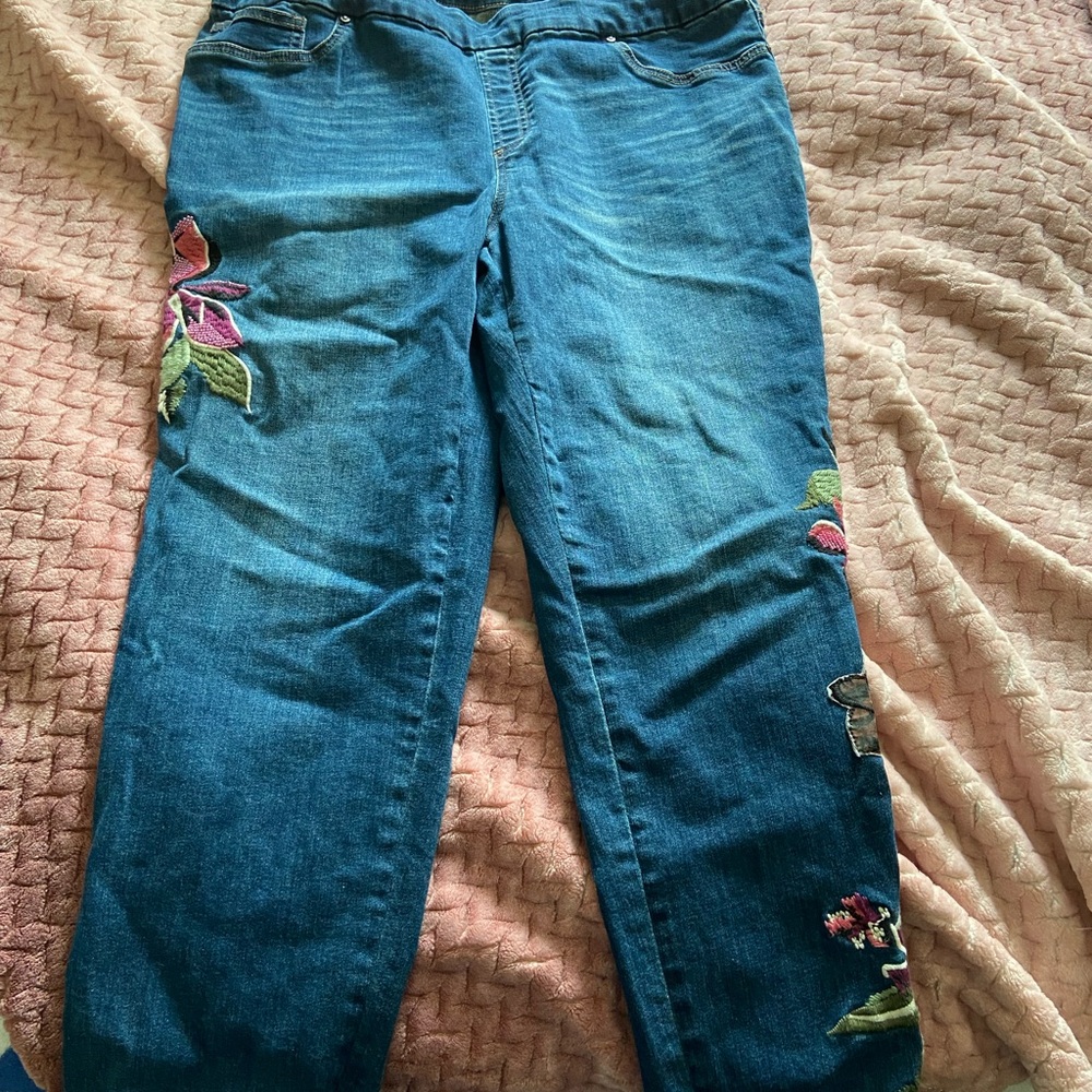Chico's Blue Jeggings with Embroidery
